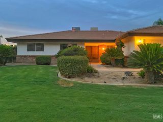 7000 Setter Court, Bakersfield, CA 93309