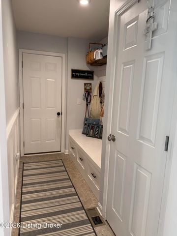 1002 Heron Cove, La Grange, KY 40031