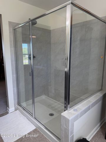1002 Heron Cove, La Grange, KY 40031