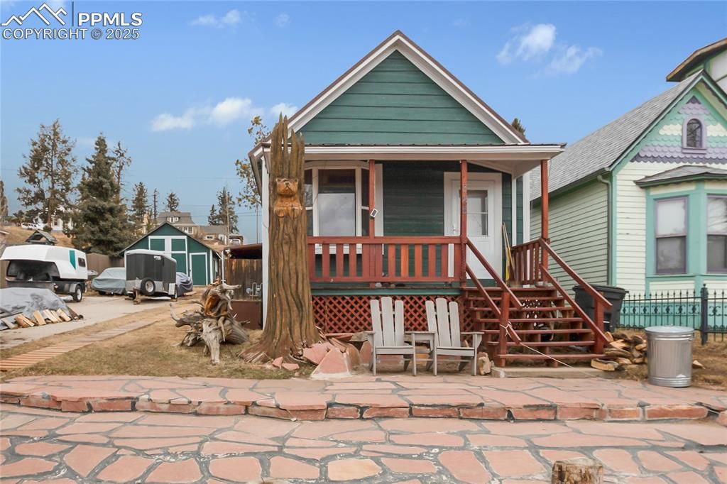 325 E Eaton Avenue, Cripple Creek, CO 80813
