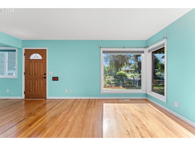 9619 N EXETER Ave, Portland, OR 97203