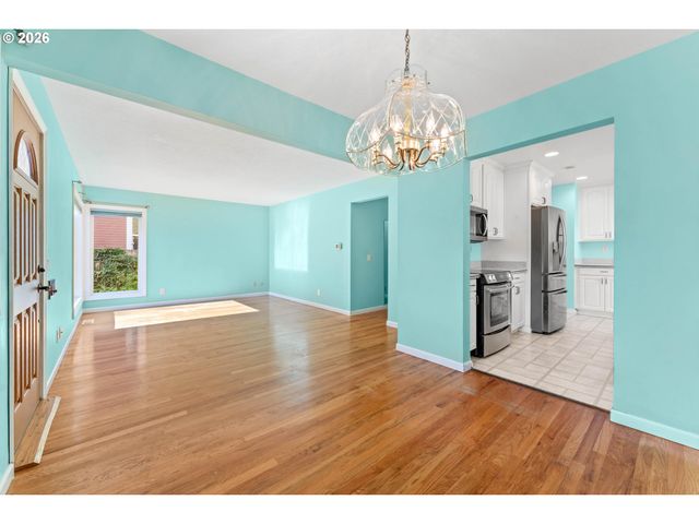 9619 N EXETER Ave, Portland, OR 97203