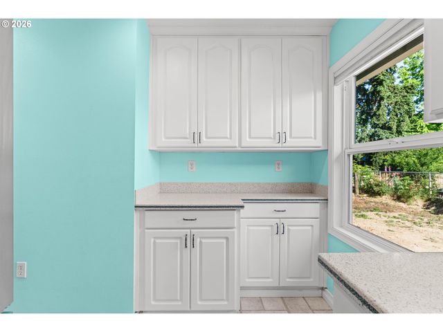 9619 N EXETER Ave, Portland, OR 97203