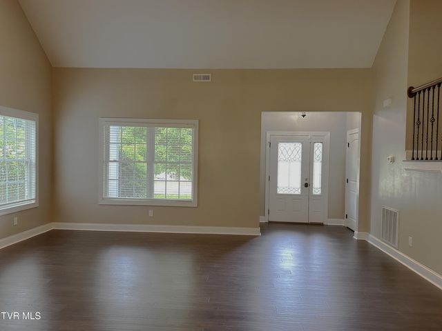 2728 Edinburgh Channel Road, Kingsport, TN 37664