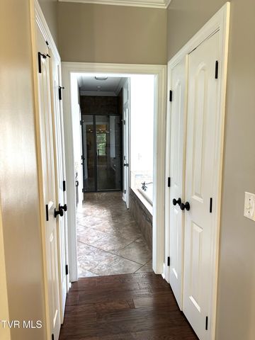 2728 Edinburgh Channel Road, Kingsport, TN 37664
