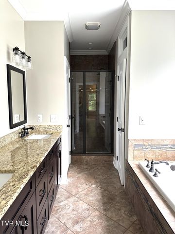 2728 Edinburgh Channel Road, Kingsport, TN 37664