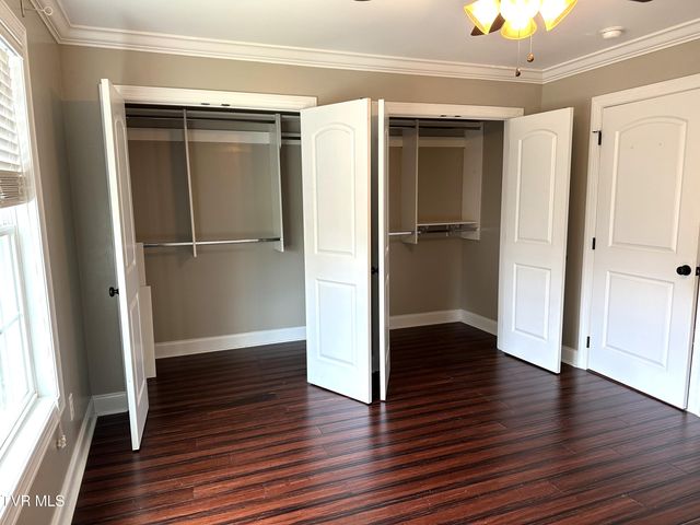 2728 Edinburgh Channel Road, Kingsport, TN 37664