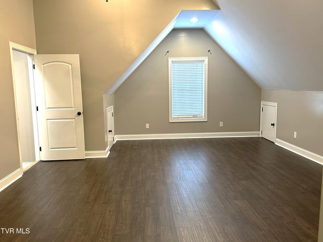 2728 Edinburgh Channel Road, Kingsport, TN 37664