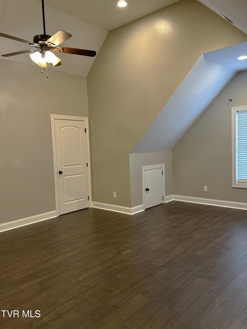 2728 Edinburgh Channel Road, Kingsport, TN 37664