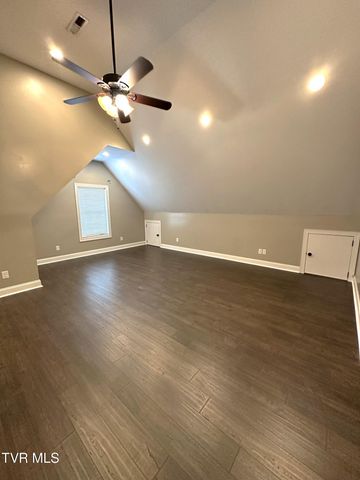 2728 Edinburgh Channel Road, Kingsport, TN 37664