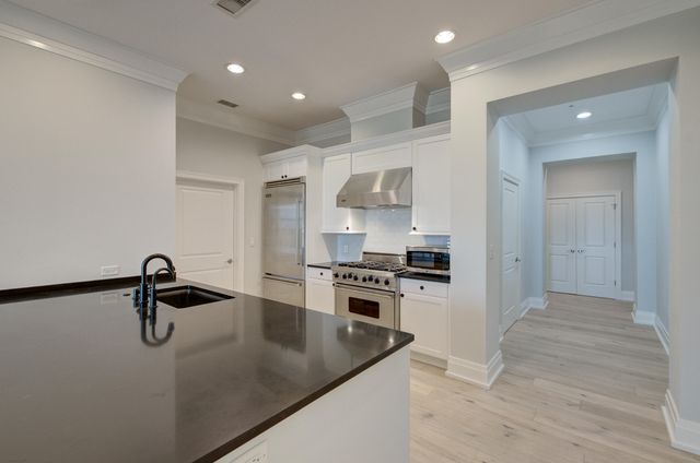 118 Cooper River Drive, Mount Pleasant, SC 29464