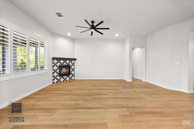 11621 Claret Court, Bakersfield, CA 93311