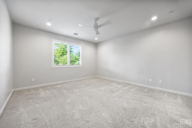 11621 Claret Court, Bakersfield, CA 93311