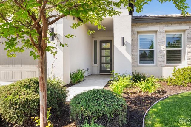 11621 Claret Court, Bakersfield, CA 93311