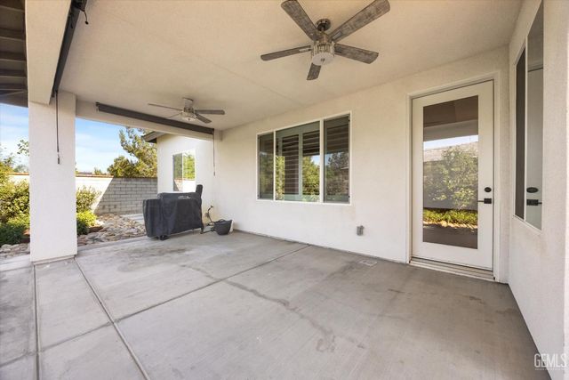 11621 Claret Court, Bakersfield, CA 93311