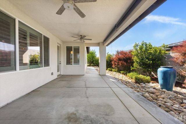 11621 Claret Court, Bakersfield, CA 93311