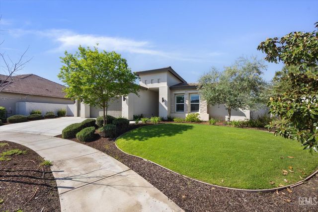 11621 Claret Court, Bakersfield, CA 93311