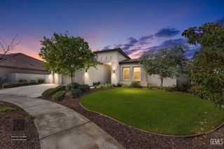 11621 Claret Court, Bakersfield, CA 93311