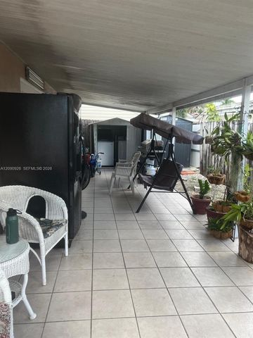 10071 NW 127 Terrace, Hialeah Gardens, FL 33018