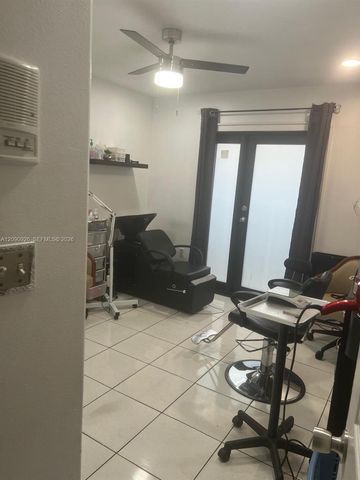 10071 NW 127 Terrace, Hialeah Gardens, FL 33018