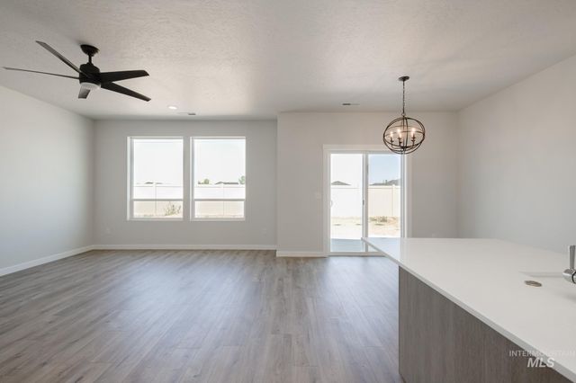 10549 W Tinder St, Star, ID 83669