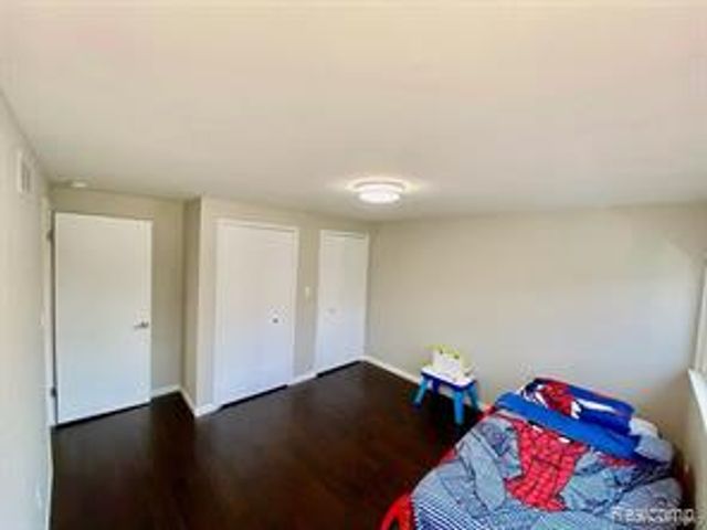 4077 Lincoln Road, Bloomfield Hills, MI 48301