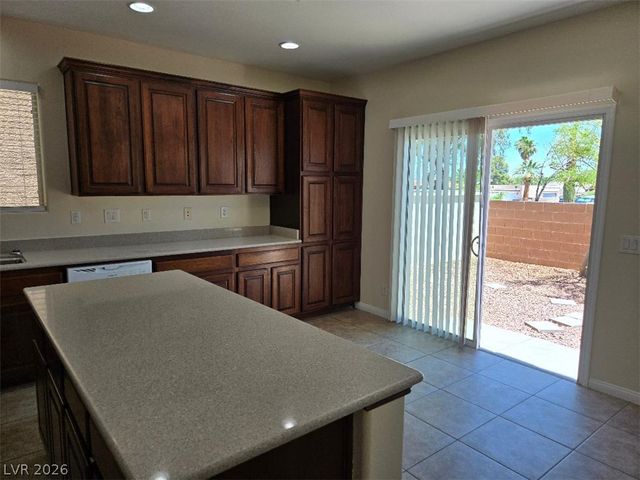 7668 Ambersnail Street, Las Vegas, NV 89139