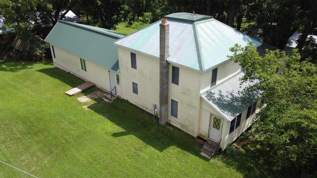 S1664 Farra Road, La Valle, WI 53941