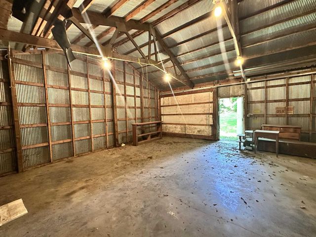 S1664 Farra Road, La Valle, WI 53941