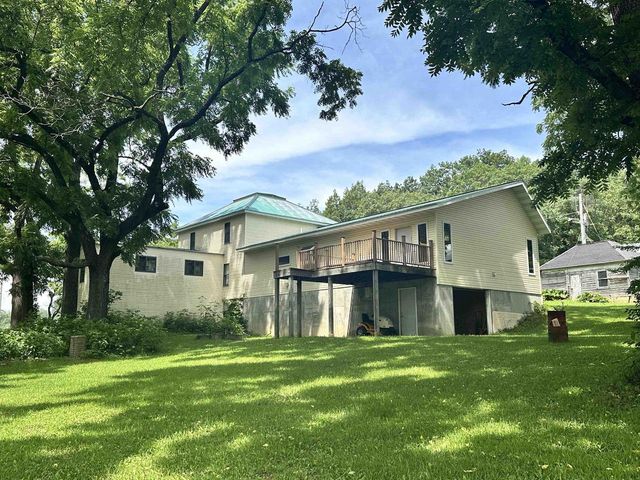 S1664 Farra Road, La Valle, WI 53941