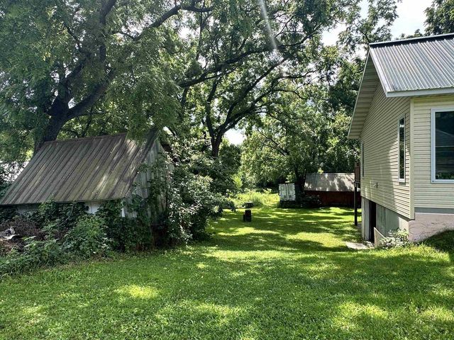 S1664 Farra Road, La Valle, WI 53941