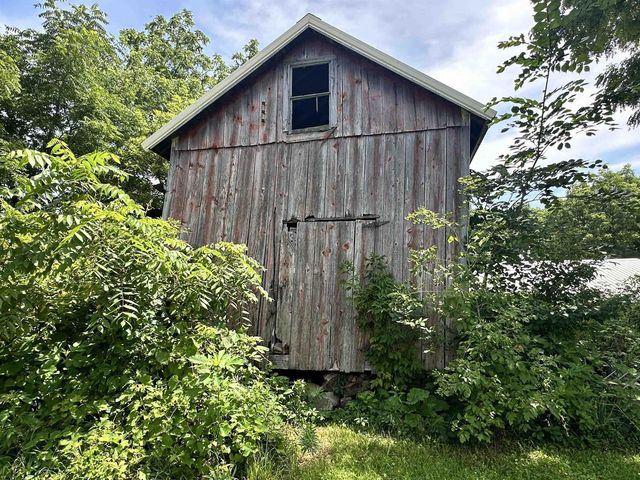 S1664 Farra Road, La Valle, WI 53941