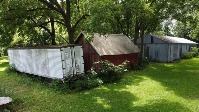 S1664 Farra Road, La Valle, WI 53941