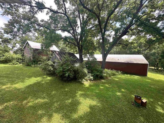 S1664 Farra Road, La Valle, WI 53941