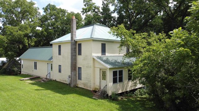 S1664 Farra Road, La Valle, WI 53941