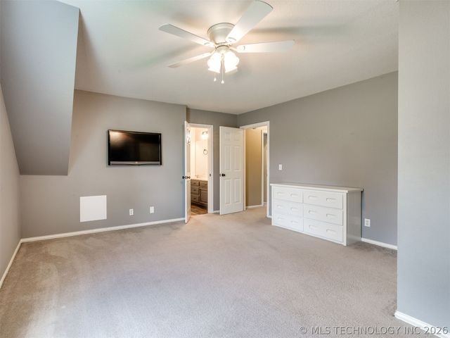 7816 E Broadway Street, Broken Arrow, OK 74014