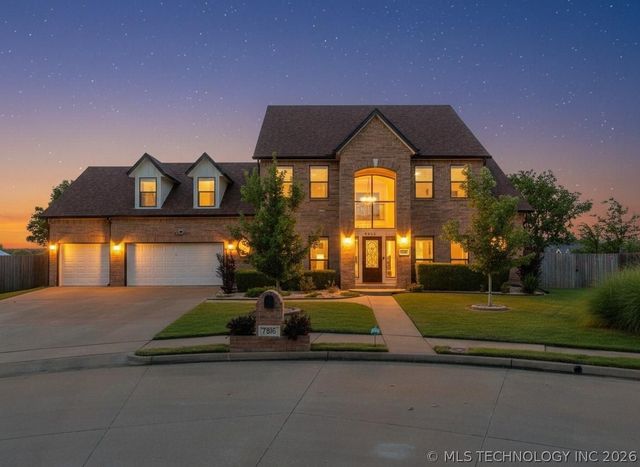 7816 E Broadway Street, Broken Arrow, OK 74014