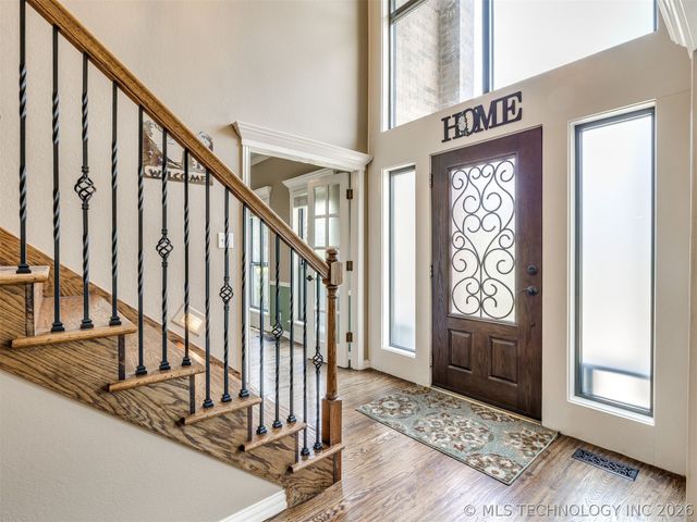 7816 E Broadway Street, Broken Arrow, OK 74014