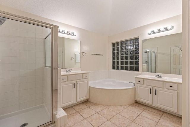 1820 Chasewood DR, Austin, TX 78727