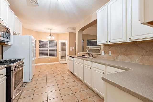 1820 Chasewood DR, Austin, TX 78727