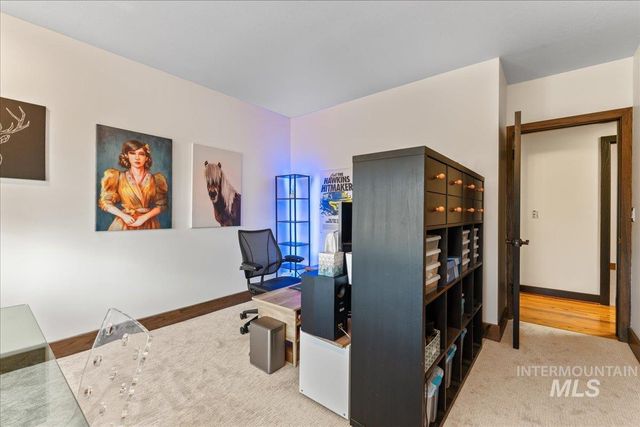 5290 N Sorrento Dr, Boise, ID 83704