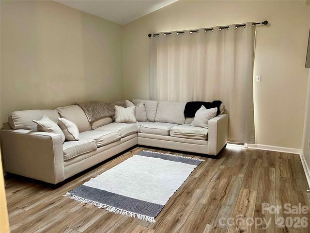 1330 5th Street NE 191, Hickory, NC 28601