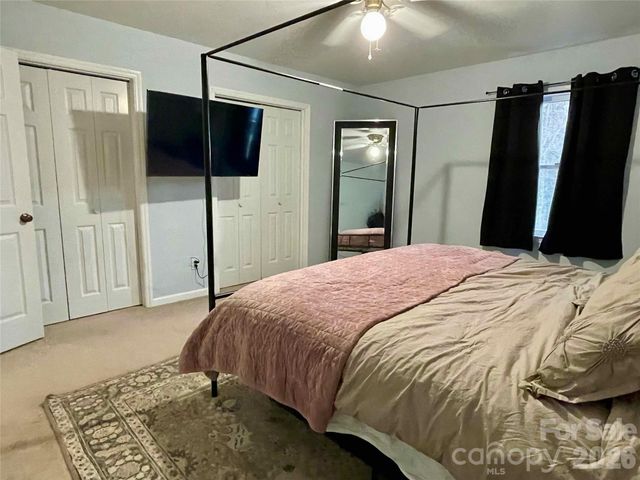 1330 5th Street NE 191, Hickory, NC 28601