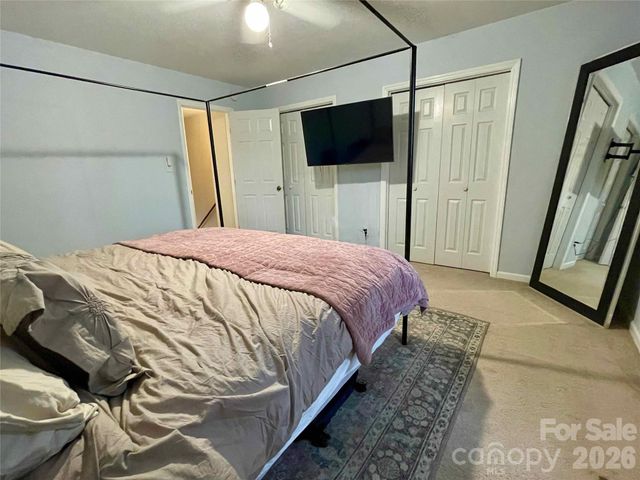 1330 5th Street NE 191, Hickory, NC 28601