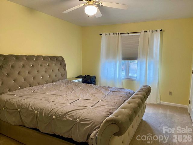 1330 5th Street NE 191, Hickory, NC 28601