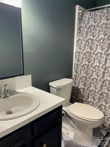 1330 5th Street NE 191, Hickory, NC 28601