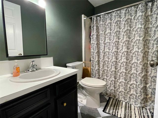 1330 5th Street NE 191, Hickory, NC 28601