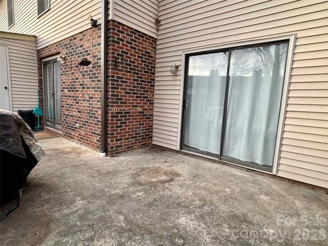 1330 5th Street NE 191, Hickory, NC 28601