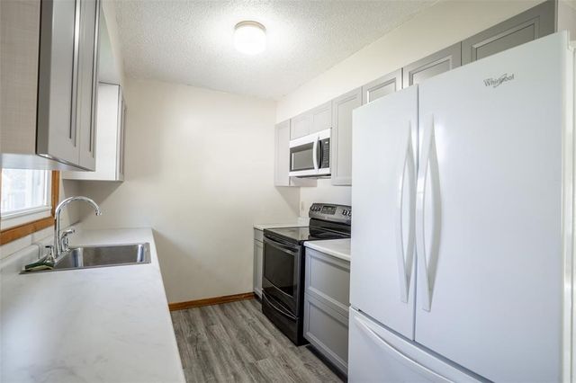 1005 6th Street NW, Altoona, IA 50009