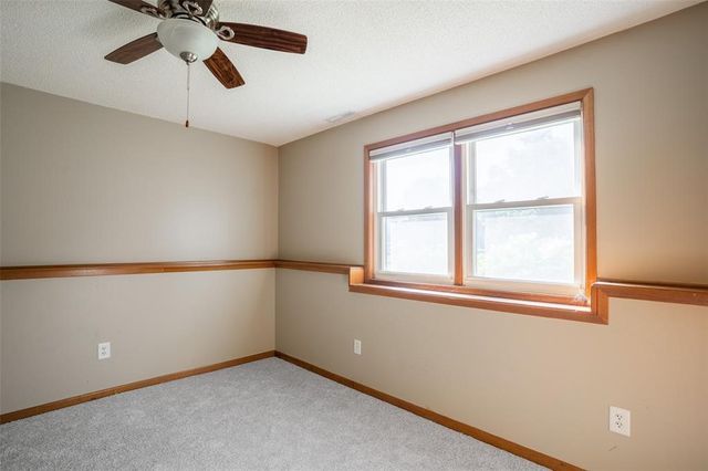 1005 6th Street NW, Altoona, IA 50009